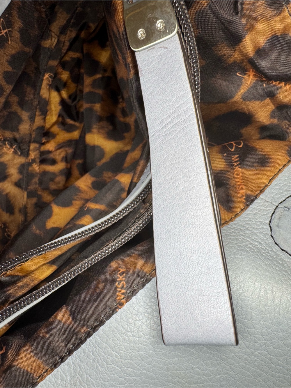 B makowsky Light Gray Leather Shoulder Bag with leopard interior - Picture 16 of 16